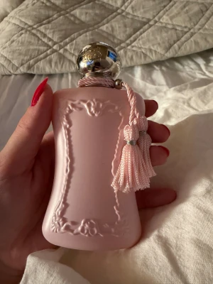 PDM Delina 75ml - Säljer min Delina då jag inte kunde lämna tillbaka den då jag hade öppnat den. Köpt från deloox för 2460kr, kvitto finns. Boxen finns också kvar. Endast provad. 1800kr eller bud. 