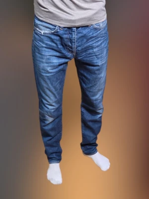 Levi's 508 blå jeans W31 L32 - Säljer ett par klassiska Levi's 508 jeans i blå denim. Skicket är mycket bra. Svarar gärna på era frågor och kolla in profilen för fler feta kläder.