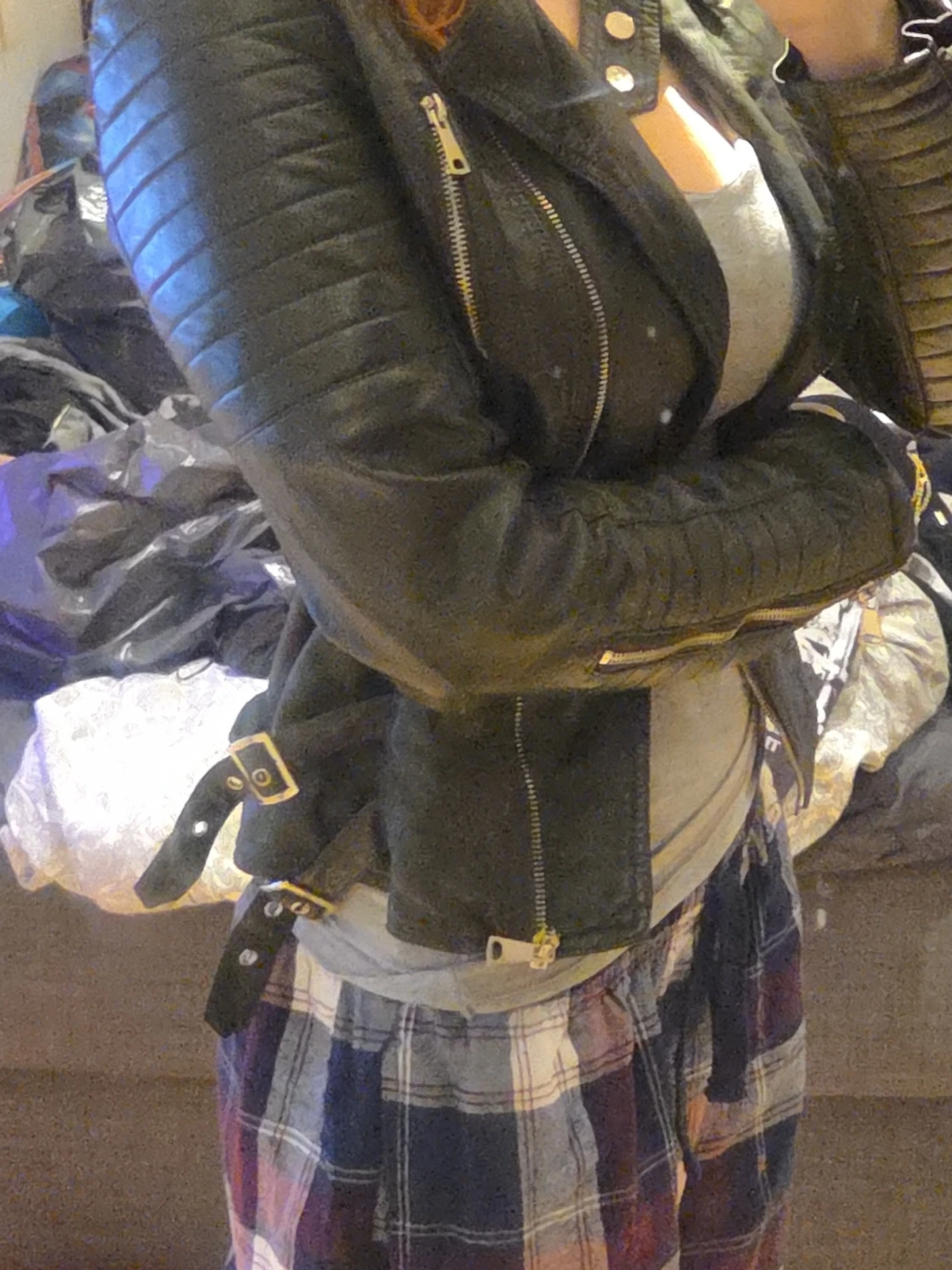 Svart skinnjacka med detaljer - 2