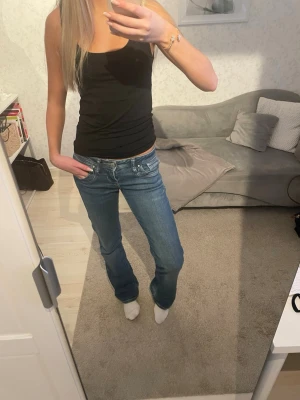 Ltb Jeans - Snygga Ltb jeans i modellen valerie💞 storlek 26/34. Väldigt bra skick. Nypris ca 900kr💞 pris kan diskuteras vid snabb affär