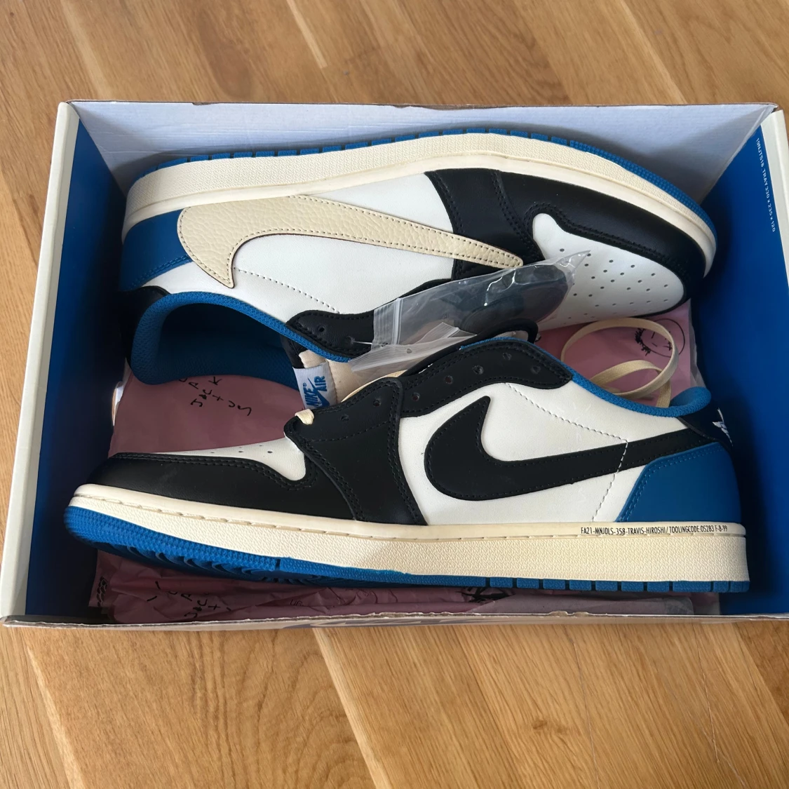 Nike Air Jordan 1 Low Travis Scott x Fragment