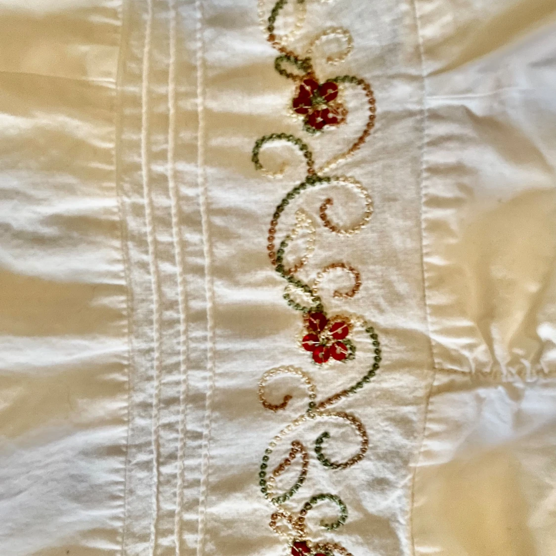 Vit topp från Bialcon! - 2