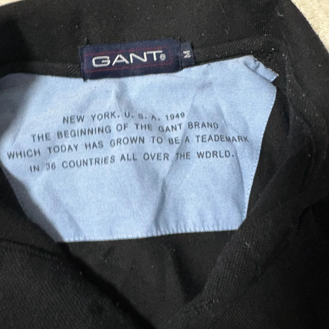 Svart pikétröja från GANT - 1