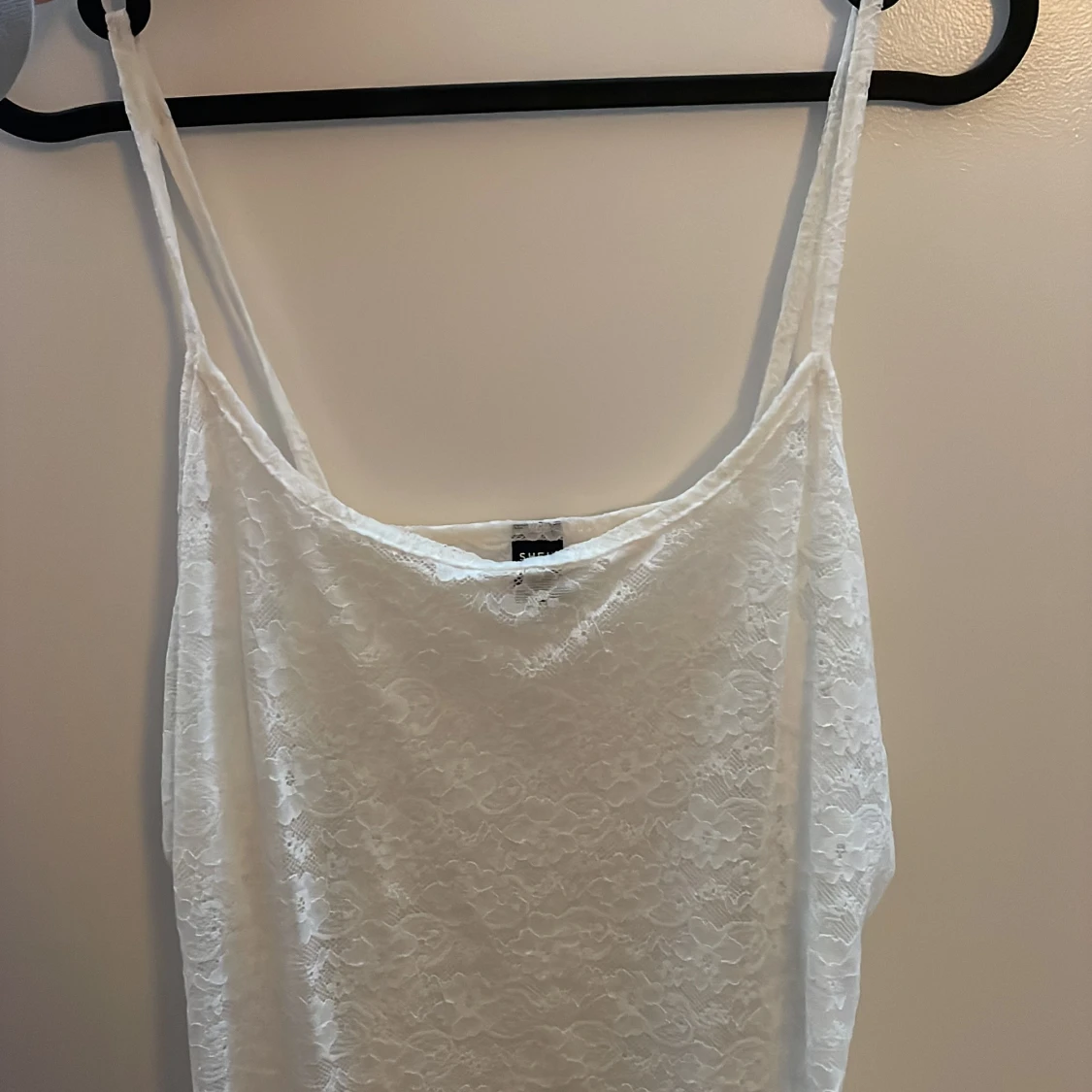 Vit spetslinne från SHEIN