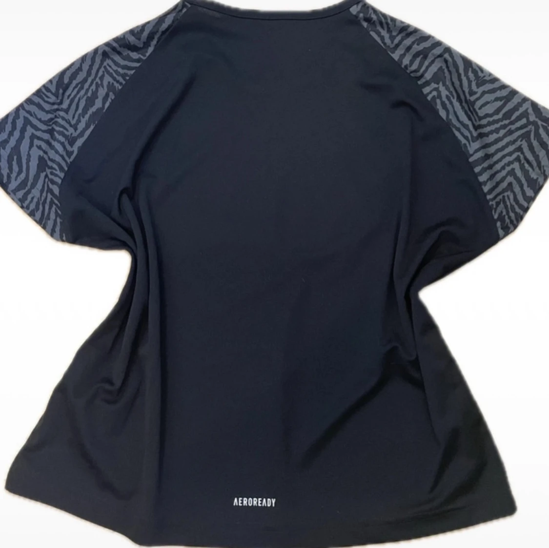 Svart Adidas t-shirt - 4