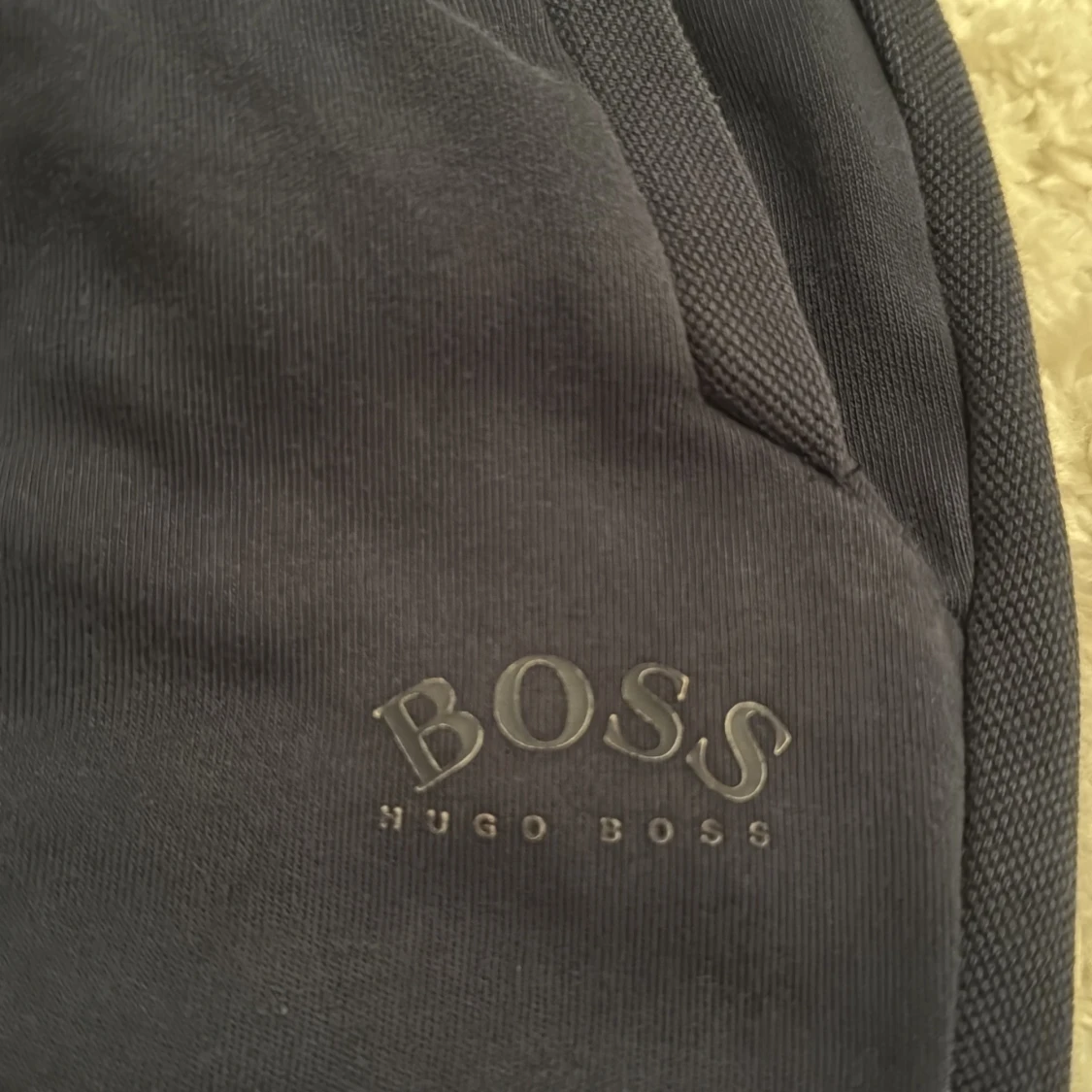 Mörkblå mjukisbyxor från Hugo Boss - 3