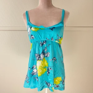 Färgglad babydoll top - Blommig söt babydoll topp från Hollister i stl M❣️