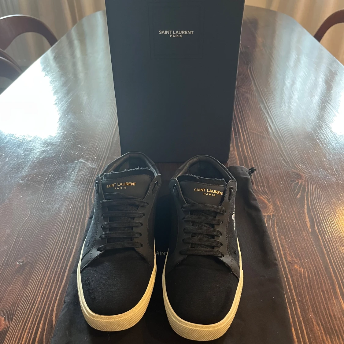 Saint Laurent svarta sneakers - 1
