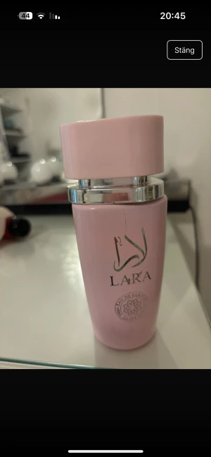 LARA Eau de Parfum rosa - Ny och jätte fint doft