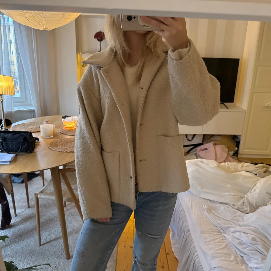 Beige teddyjacka med stora fickor - 4