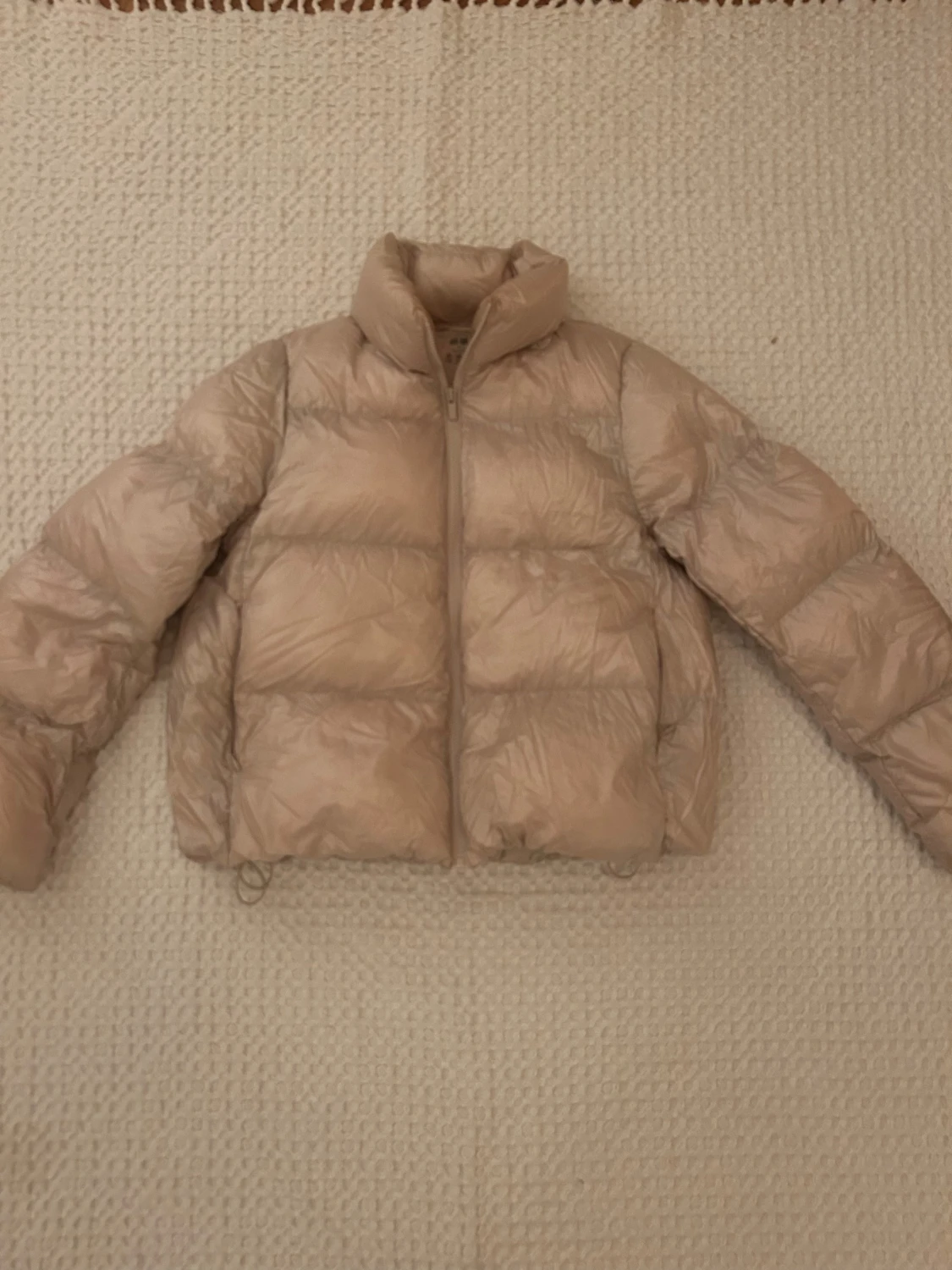 Beige dunjacka från Uniqlo S - 1