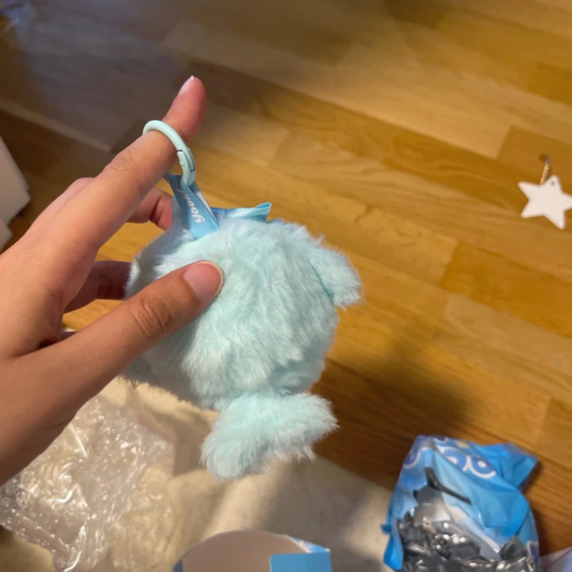 Ocean Baby fluffig blå nyckelring - 1