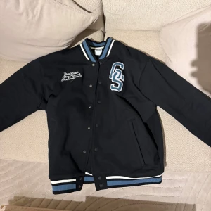 Helt ny Gymshark jacka - Storlek S