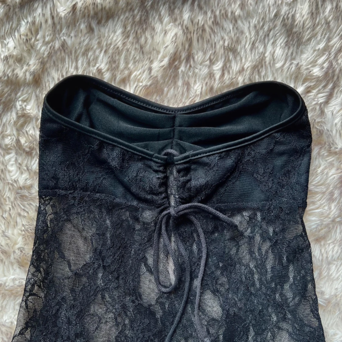 Svart spets bandeau tubtopp med snörning - 3