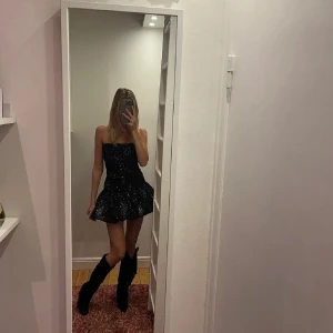 Maje klänning - Sååå snygg perfekt till nyår 😍😍 lappen kvar 🩷🩷