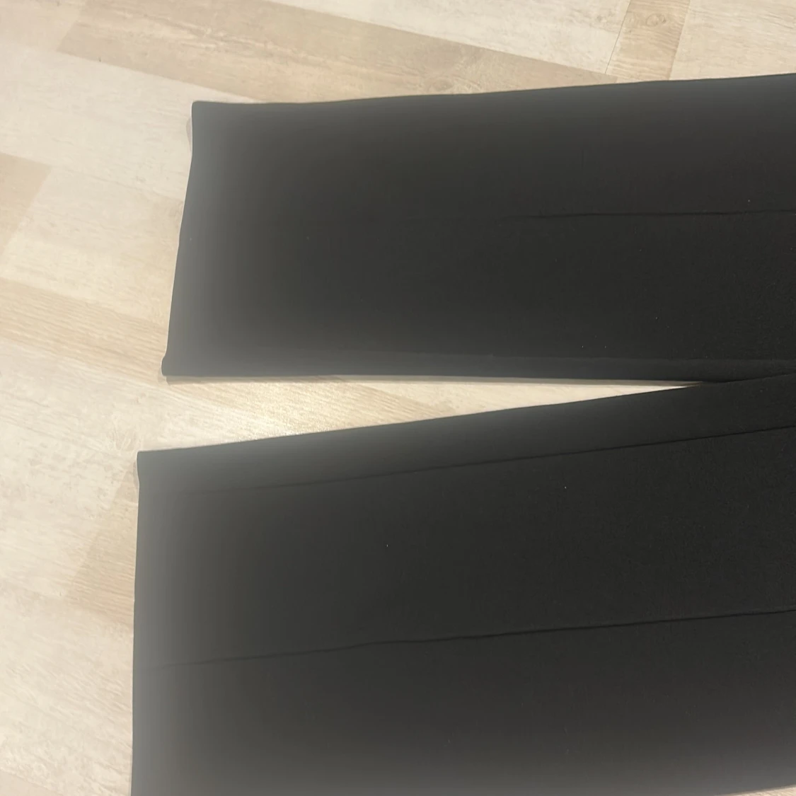 Svarta vida kostymbyxor - 3