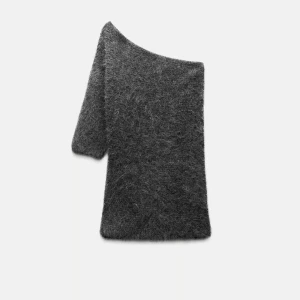 Mörkgrå stickad oneshoulder topp - Superfin stickad tröja från Zara. Endast använd några få gånger❤️