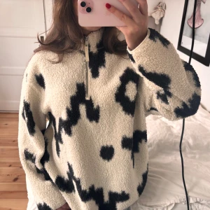 Teddy tröja!  - Så snygg 