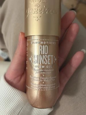 Sol de Janeiro  - Tanoil från sol de janiero, har använts ett fåtal gånger bara. Hör av dig vid intresse! 🫶