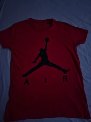 Jordan  - Ny, knappast använd i strl XS!