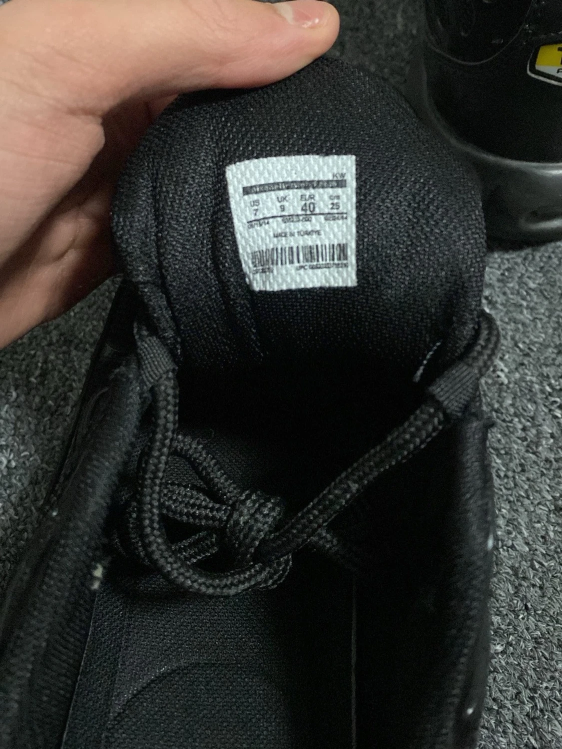 Svarta Nike Air Max Plus sneakers - 2