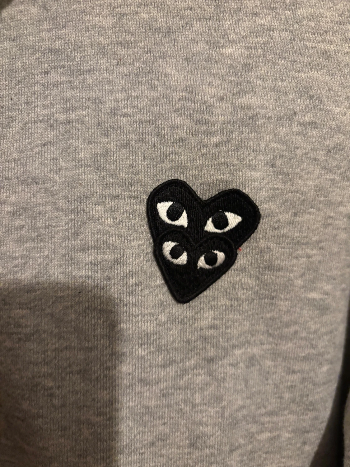 Grå hoodie Comme des Garçons Play M - 1