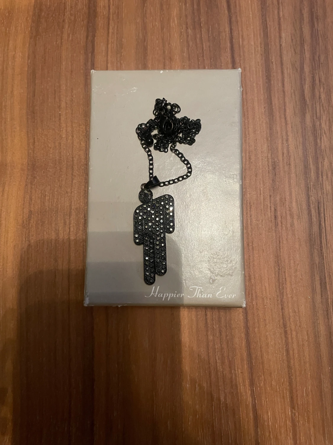 blohsh halsband billie eilish 