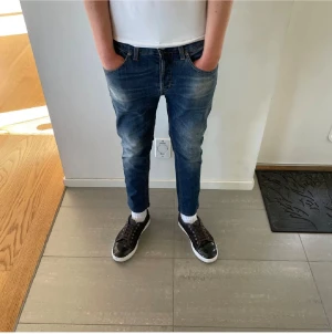 Dondup jeans  - Dondups George Jeans fits 29. Vid frågor är det bara att höra av sig!