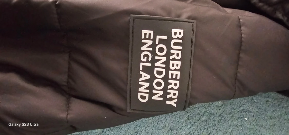 Svart pufferjacka från Burberry - 2