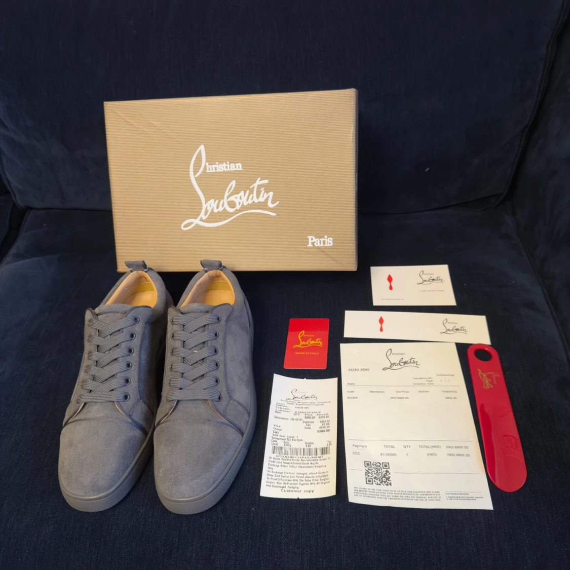 Grå mocka sneakers Christian Louboutin