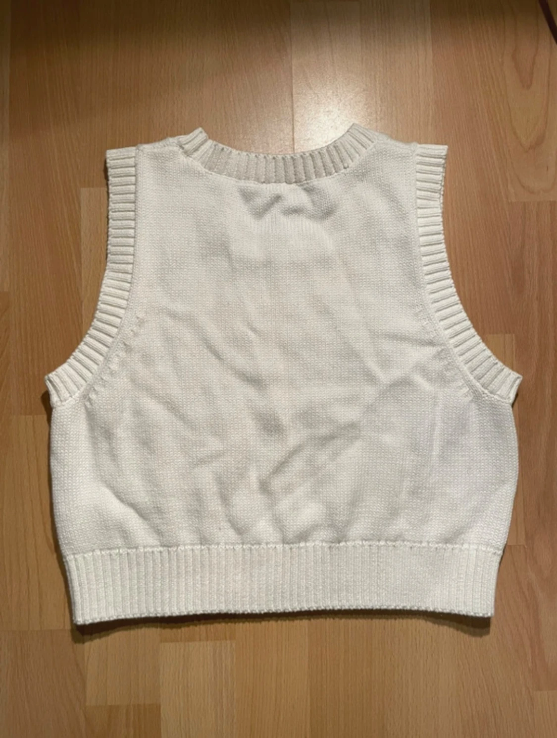 Vit kabelstickad väst från Lindex - 1