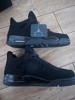 Jordan 4 black cats  - Helt nya Jordan 4 black cats 