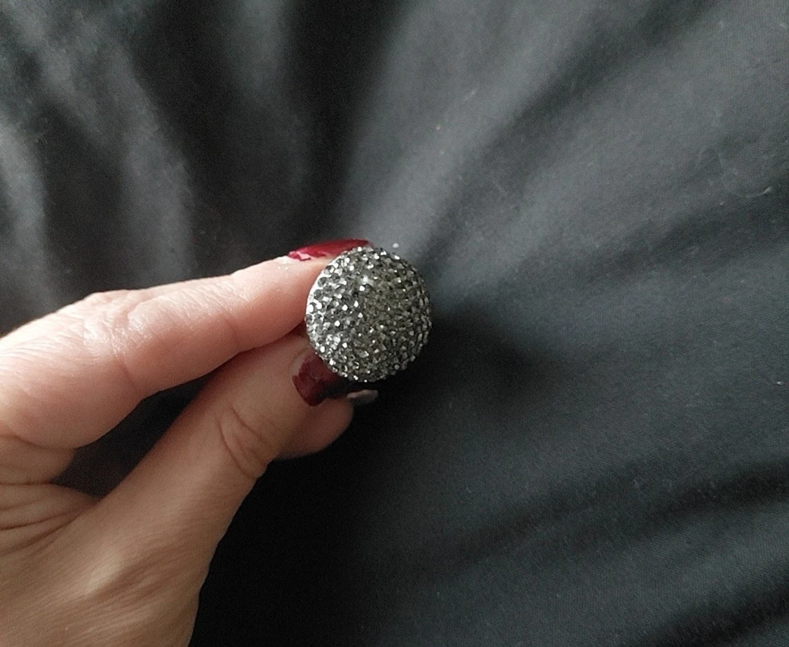 Glittrig silverring med stenar - 2