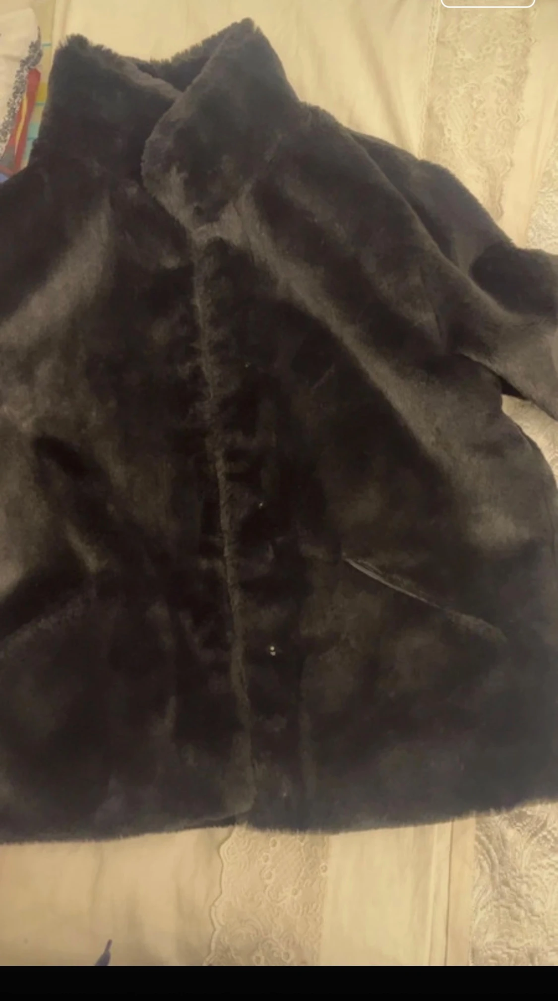 Svart pälsjacka med krage - 2