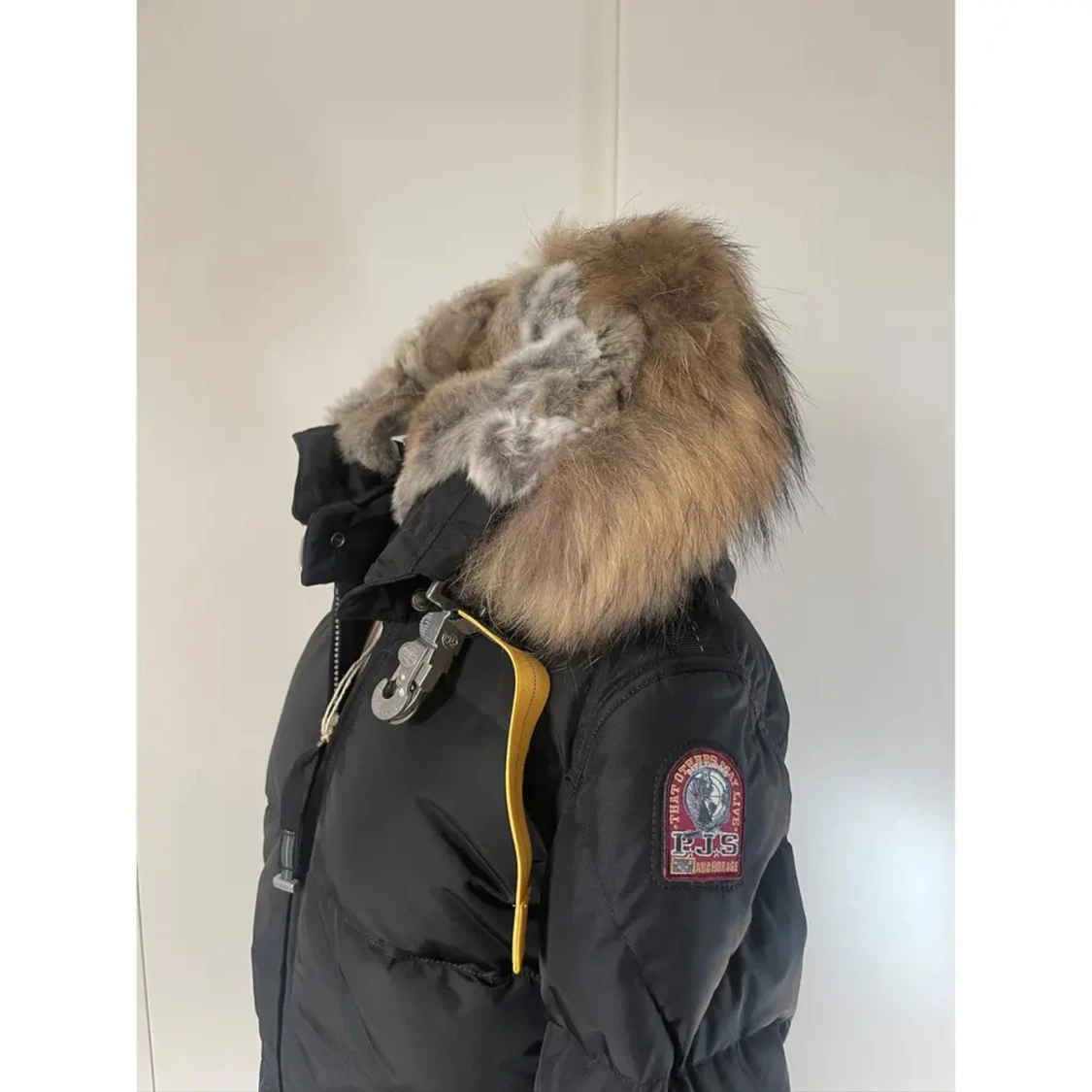 Svart dunjacka Parajumpers med päls - 2