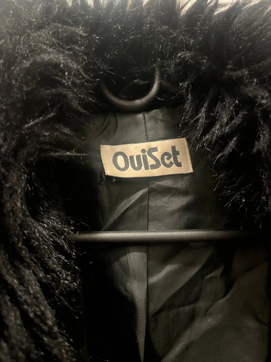 Svart pälsjacka från OuiSet - 1