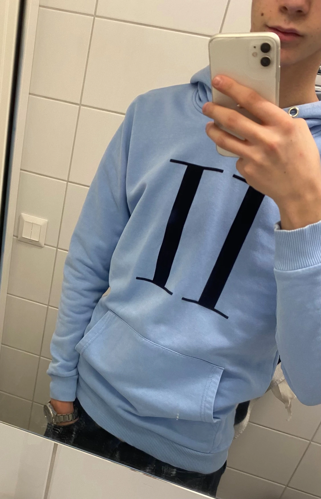 Ljusblå hoodie Les Deux XS