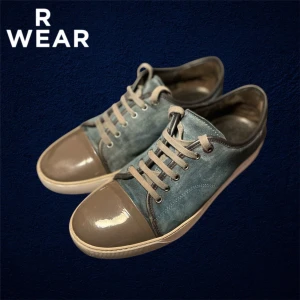 Ljusblå Lanvin Cap Toe Dbb1 - Lanvin Cap Toe Dbb1👟Storlek: UK 9 (43), Skick: 9/10, Inga priser är hugget i sten, Fraktar alltid inom 24h efter köp🚚