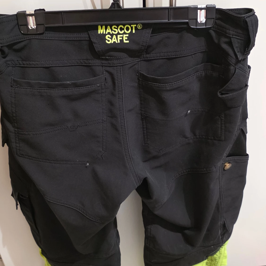 Svarta arbetsbyxor Mascot Safe med reflex - 3