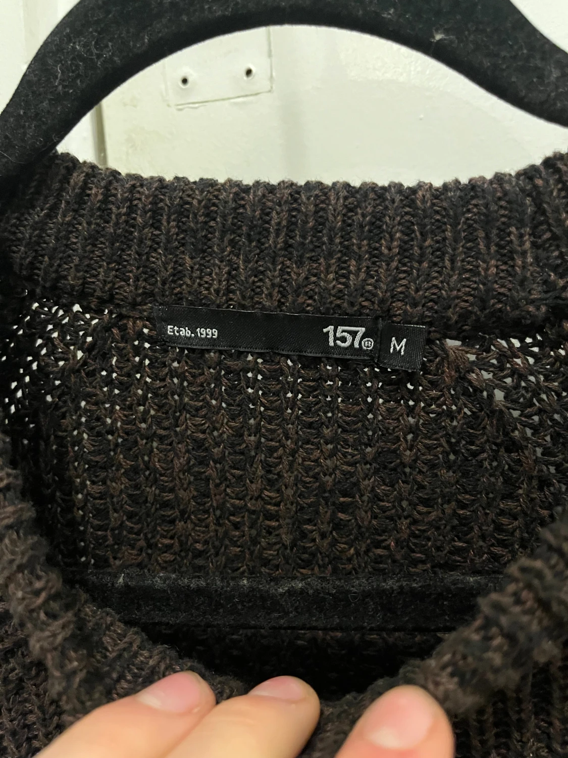 Brun stickad tröja från 157 - 2