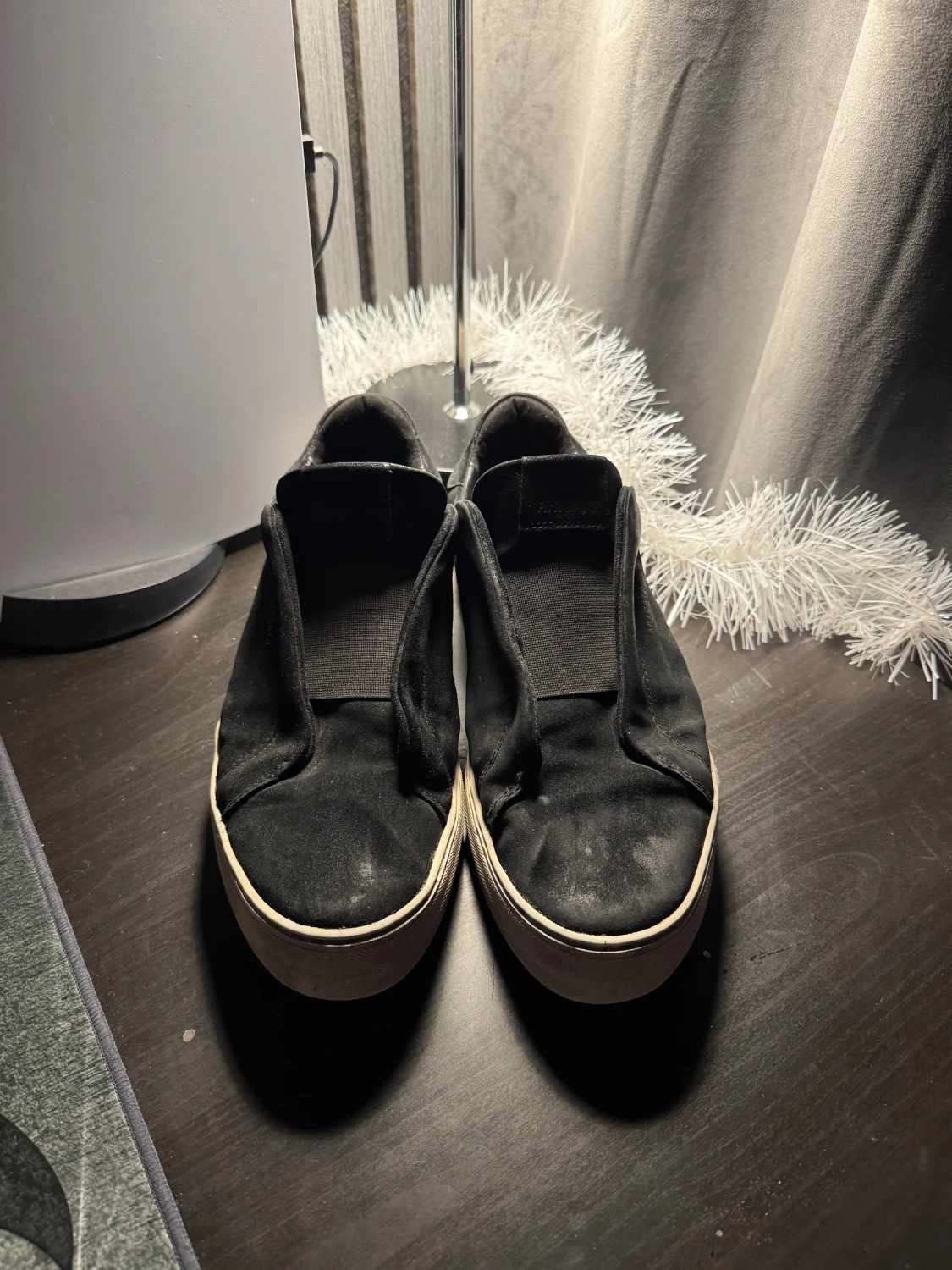 Svarta sneakers från Axel Arigato - 2