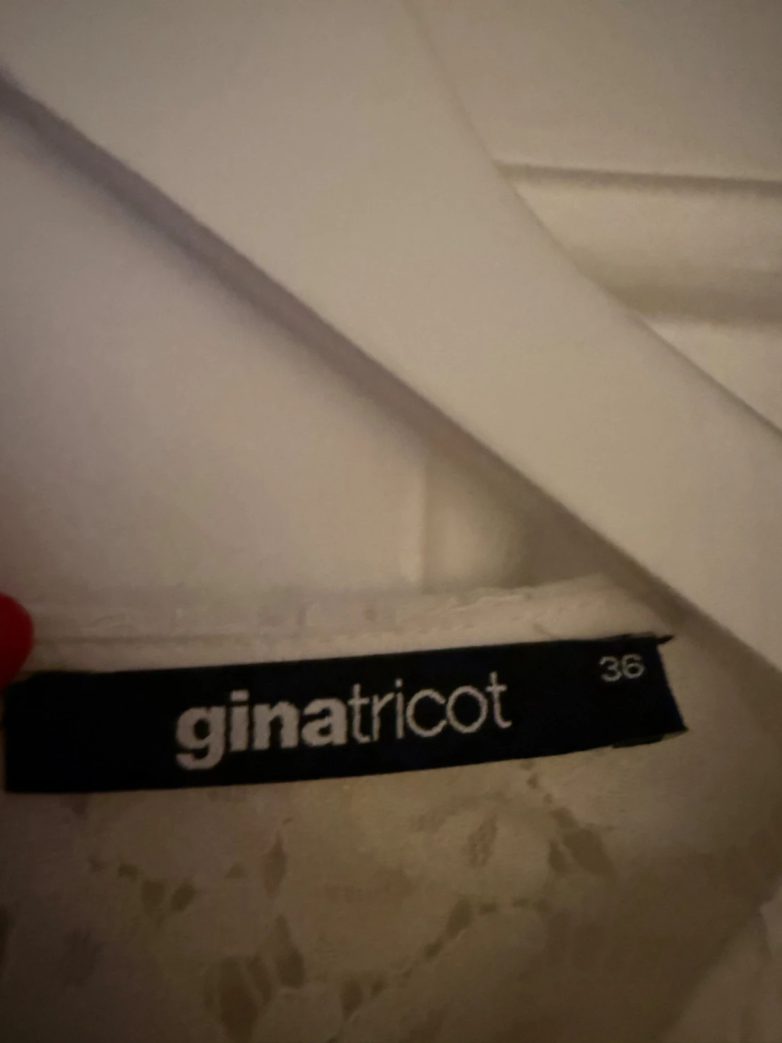 Vit spetstopp från Ginatricot  - 4