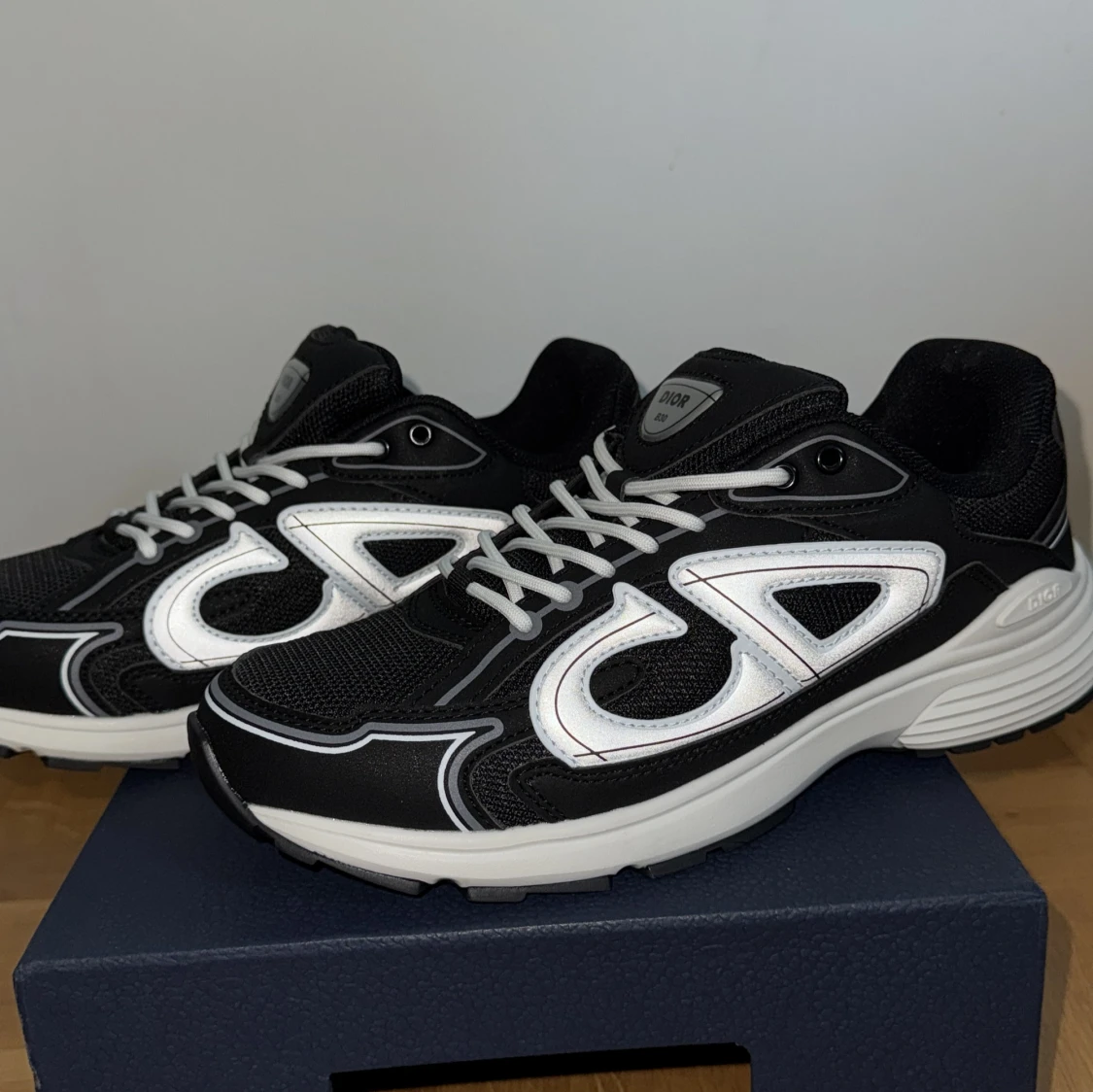 Dior B30 svarta och vita sneakers - 2