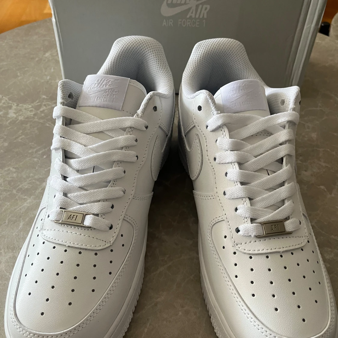 Nike Air Force 1 helvita sneakers - 4