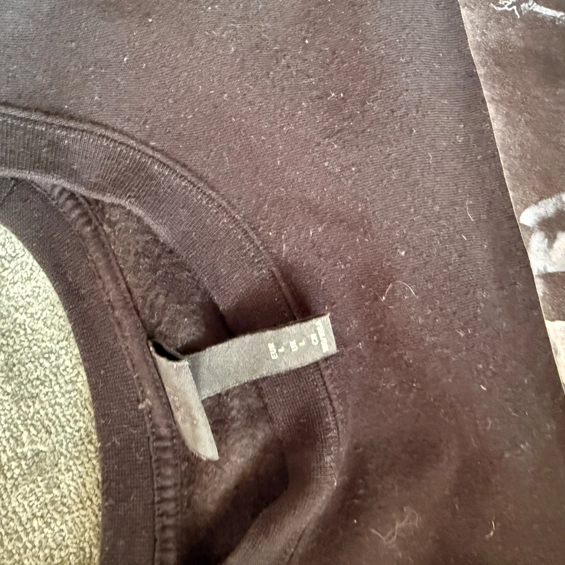 Svart sweatshirt med konsttryck H&M - 1