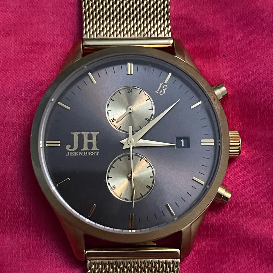 Jernhest guldig meshklocka - 1