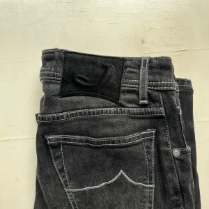 Jacob Cohën jeans - Säljer ett par cohens. Size 30, modell: 625. Nyskick.