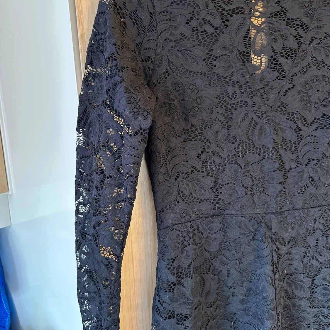 Svart spetbyxdress  från DIVIDED strl: 40 - 4