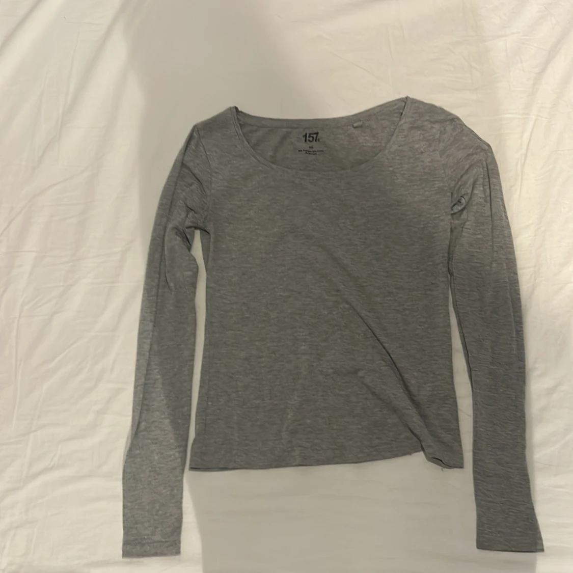 Grå långärmad topp från 157