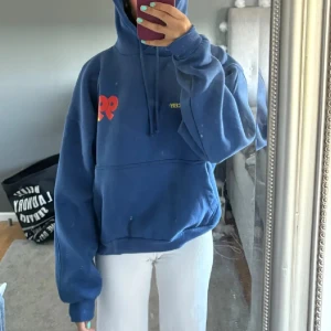 Hoodie  - Aldrig använd 